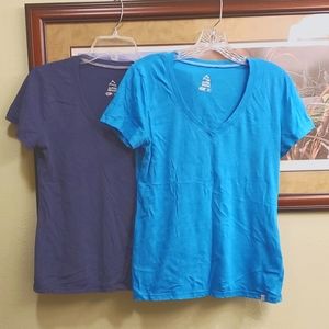 T shirt 2 pack size Medium